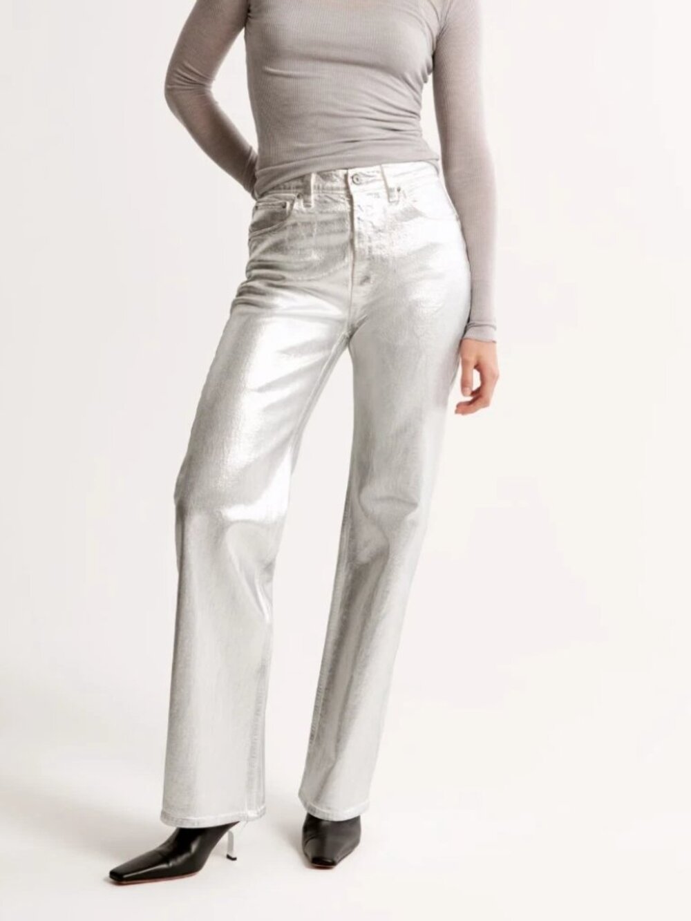 NWT Abercrombie & Fitch The '90s Straight Ultra High Rise Silver Jeans 4 / 27